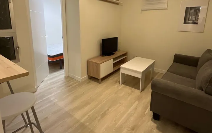 Piso en Calle de las Peñuelas, 6, Acacias - Foto 1