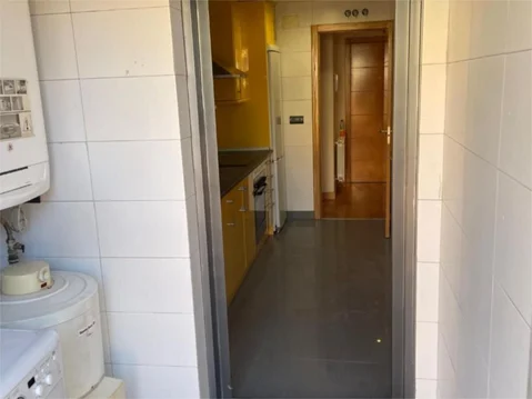 Piso en  Calle de Portomarín 11 - Foto 14