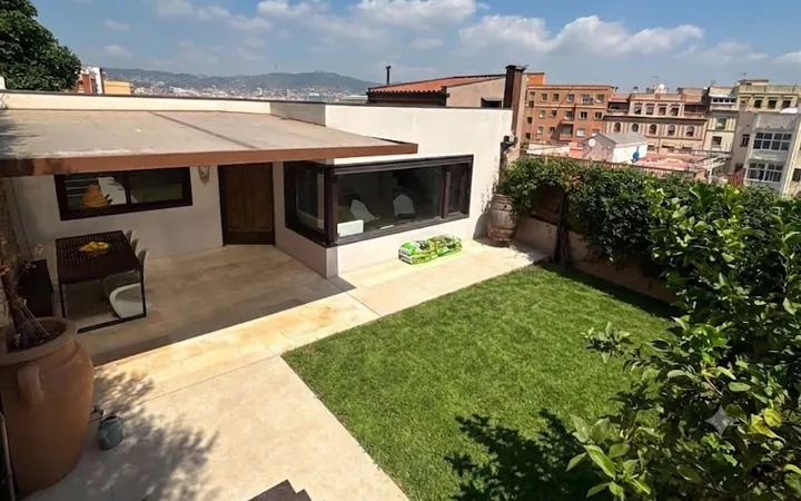 Casa o chalet independiente en Calle de Julià, El Poble Sec - Parc de Montjuïc - Foto 2