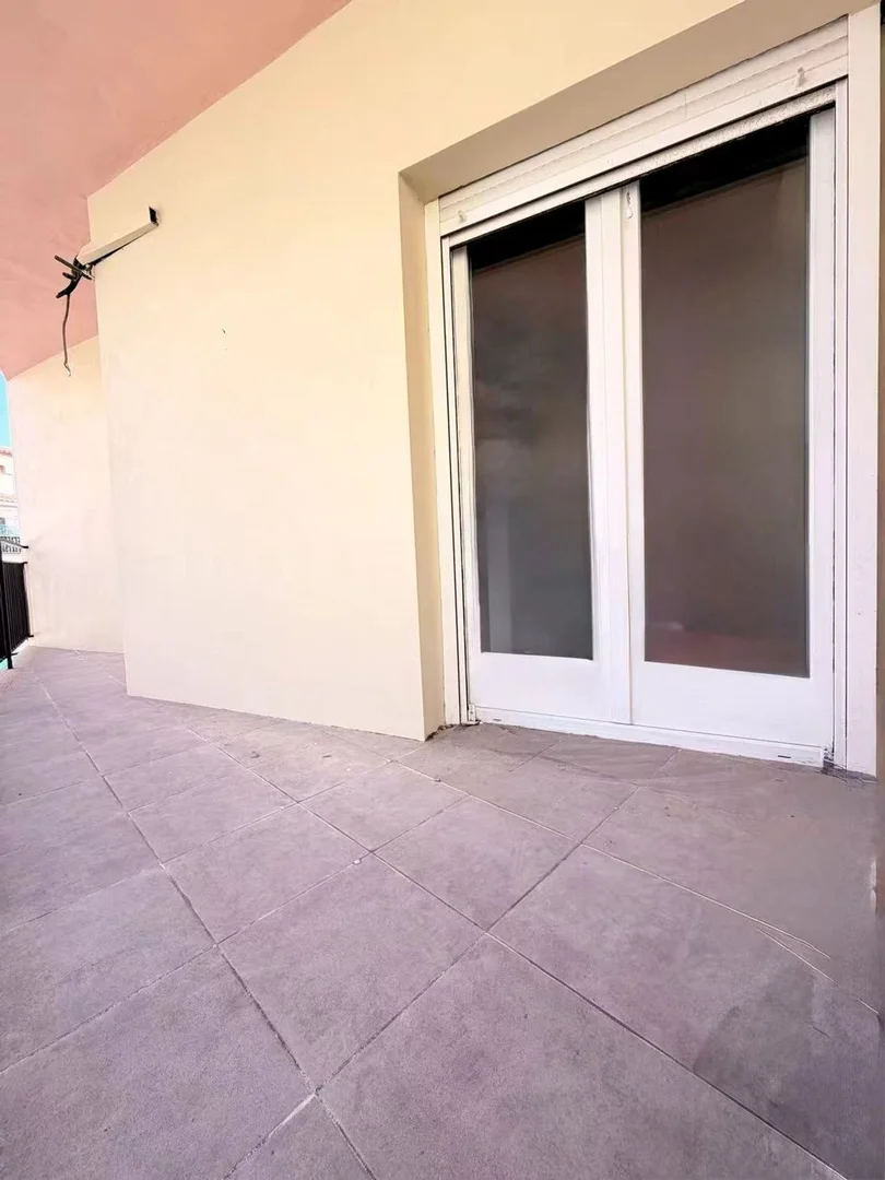 Piso en Barrio Les Roquetes - Foto 3