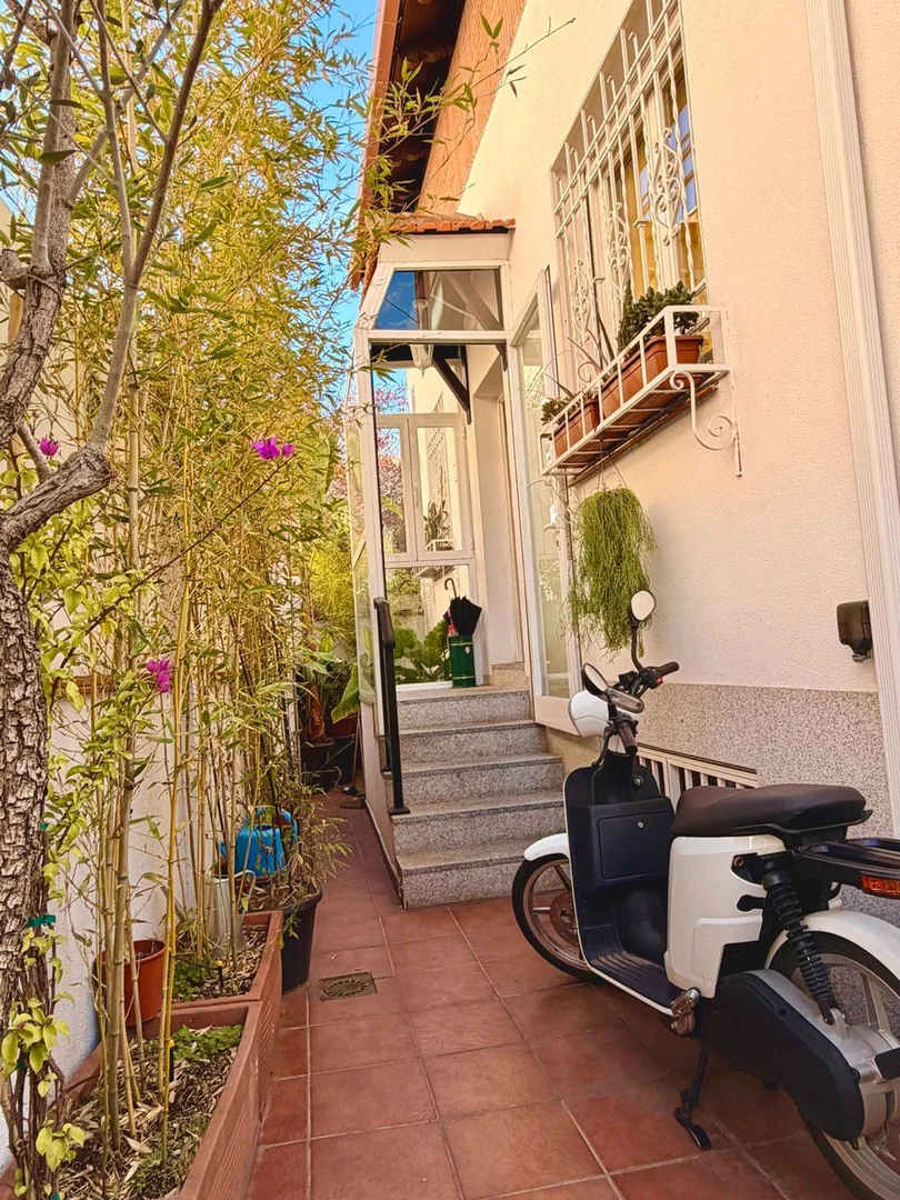 Chalet pareado en Barrio Fuente del Berro - Foto 2