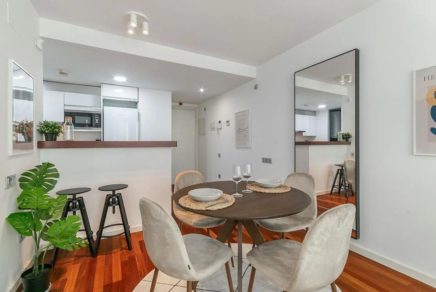 Piso en calle de Pau Claris, 72