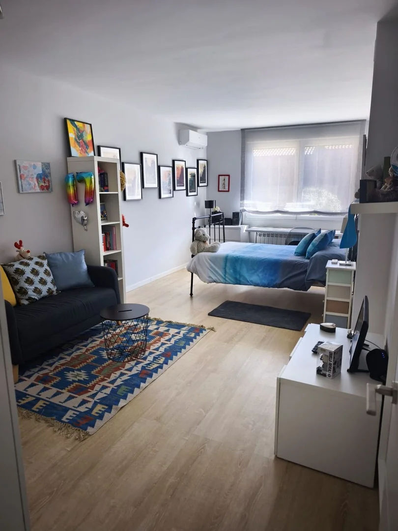 Chalet adosado en Calle de Fuentelencina, 20, Rejas - Foto 3