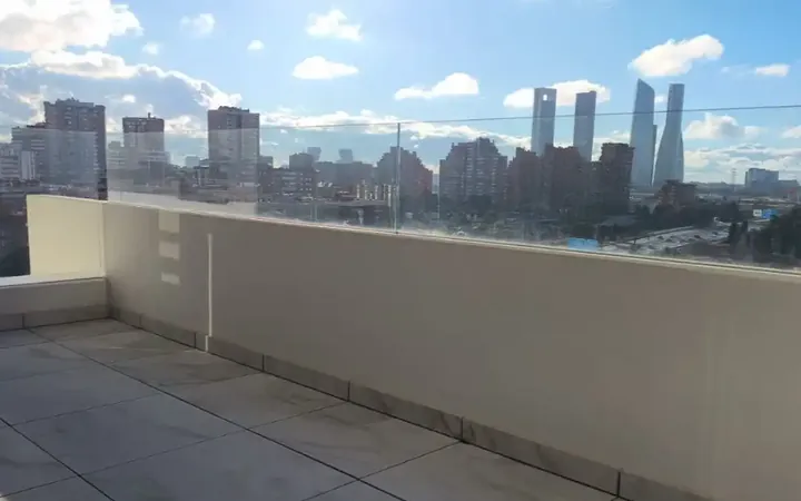 Piso en  Calle de Dulce Chacón 25 - Foto 4