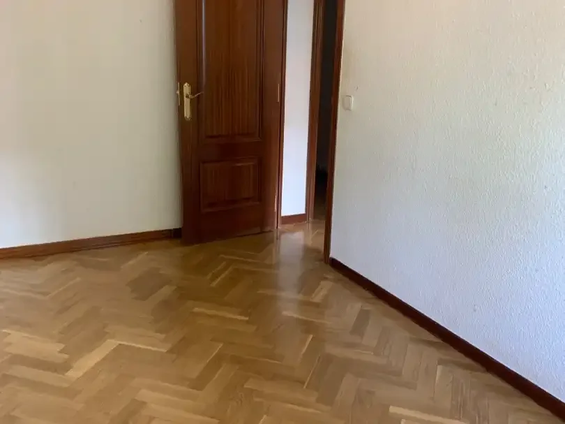 Piso en  Calle de la Isla de Arosa 27 - Foto 8