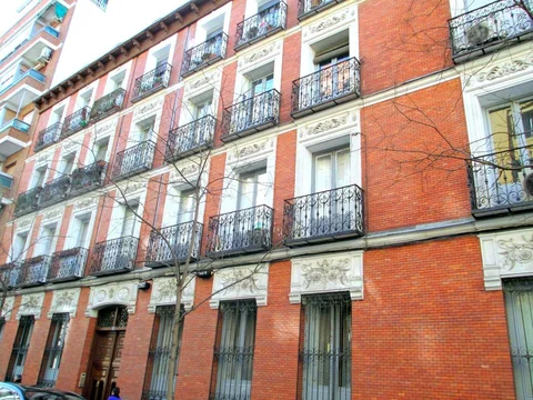 Piso en calle Granada, 4 - Foto 1