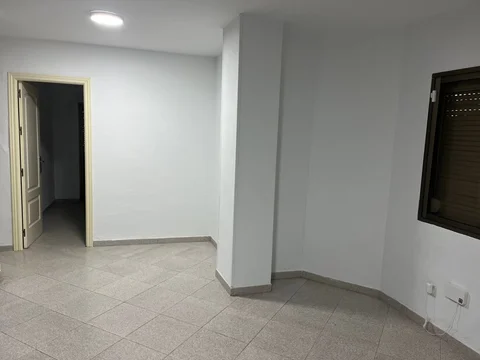 Piso en avenida de Andalucía, 24 - Foto 2