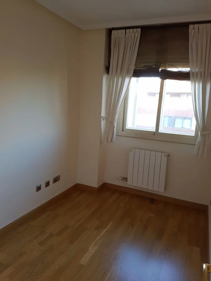 Piso en calle monasterio de montesclaros, 9 - Foto 9