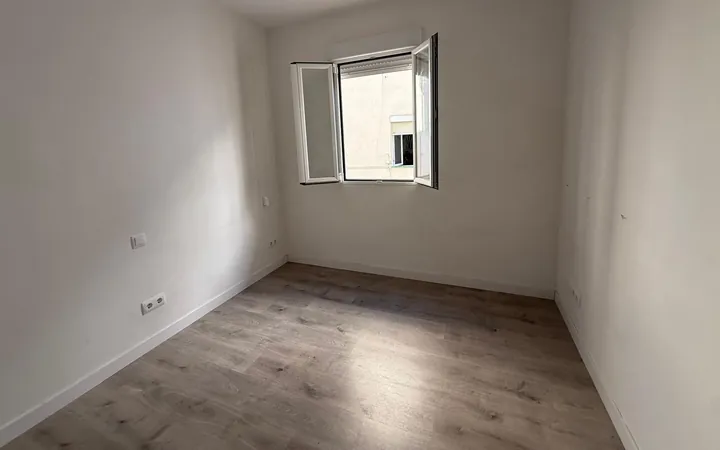 Piso en Calle de Magallanes - Foto 12