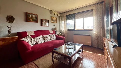 Piso en calle del Lago Van, 14 - Foto 2