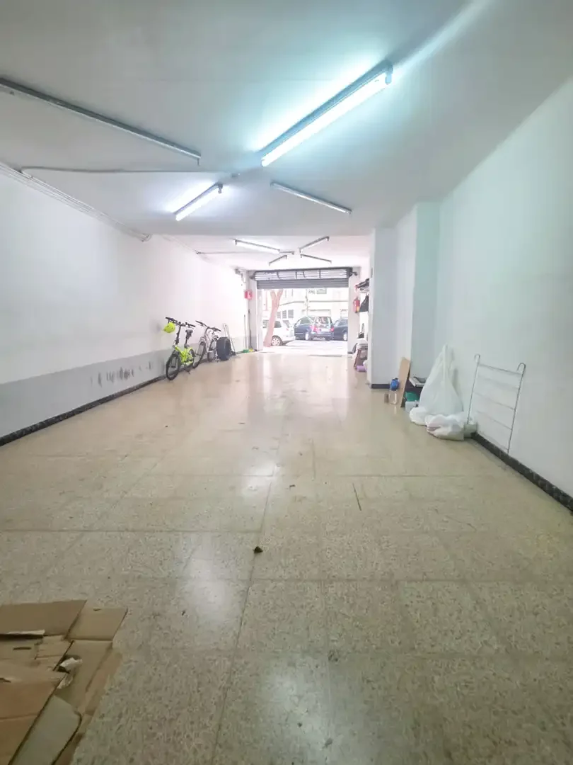 Local comercial en  Carrer de Josep Estivill 33 - Foto 7