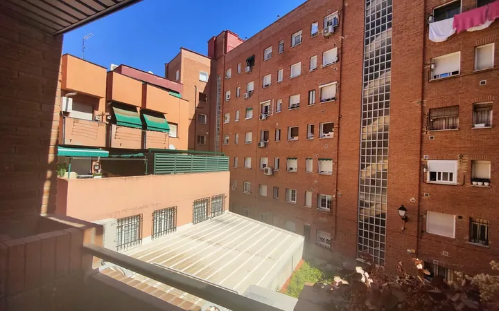 Piso en Calle del Pilar de Zaragoza, 24, Guindalera - Foto 2