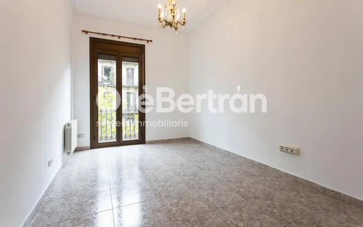 Piso en  de la Diputació - Foto 6