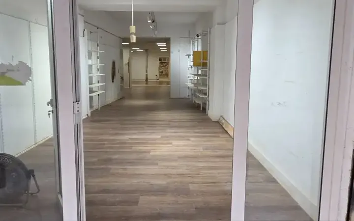Local comercial en  Carrer de Sant Pere Més Alt 64 - Foto 5