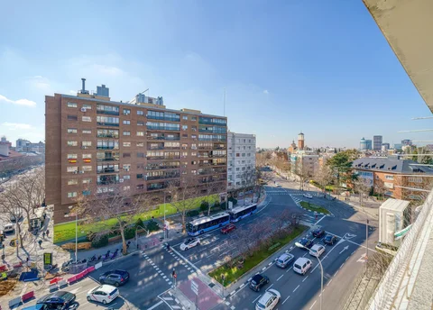 Piso en calle del Príncipe de Vergara, 203 - Foto 2