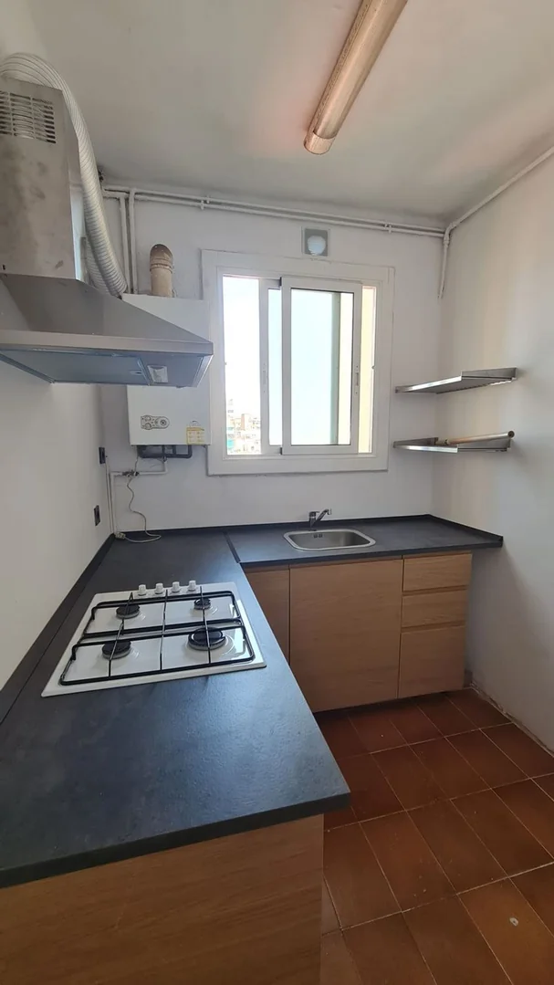Piso en Calle de Besalú, 8, El Camp de l'Arpa del Clot - Foto 17