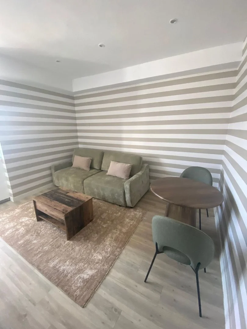 Piso en avenida del General Perón, 32 - Foto 2