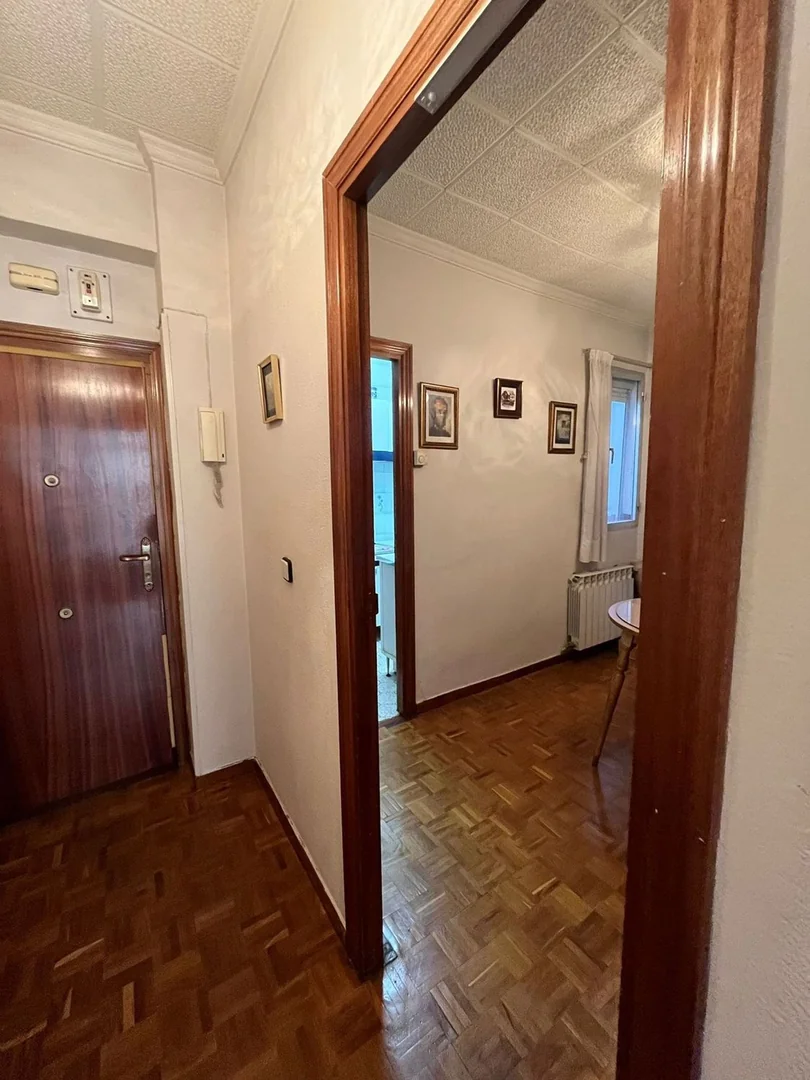 Piso en Calle Tomás Meabe, Comillas - Foto 4