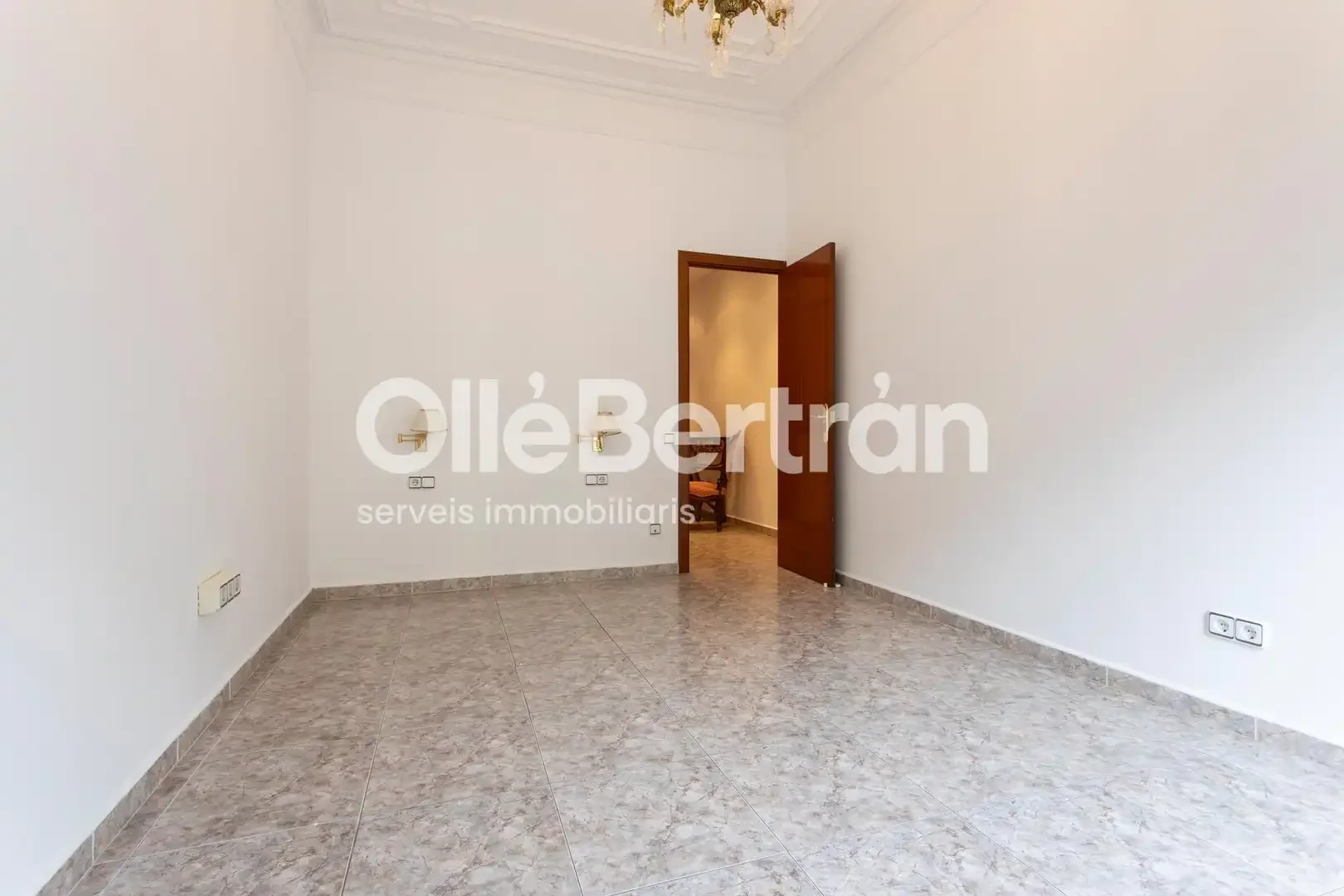 Piso en  de la Diputació - Foto 8