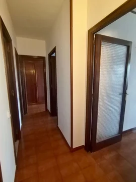 Piso en Barrio La Salut - Foto 10