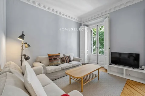 Piso en calle de Salustiano Olózaga - Foto 2