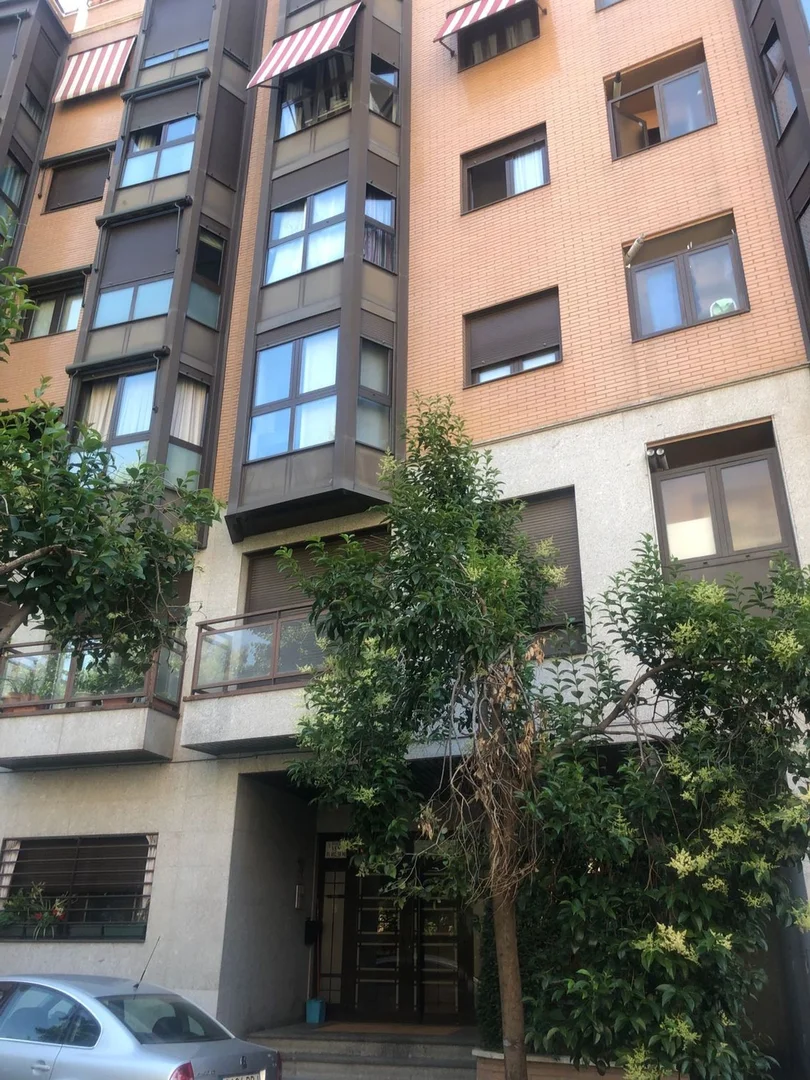 Piso en calle de Bocángel, 21 - Foto 1