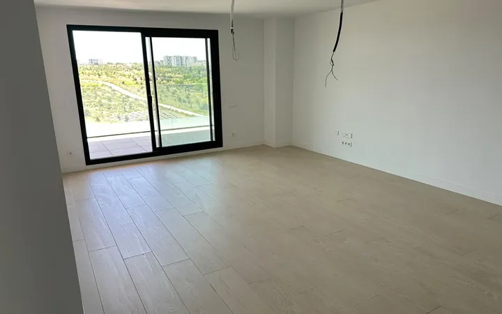 Piso en Calle de María de las Mercedes de Borbón, 238, Valdebebas - Valdefuentes - Foto 1