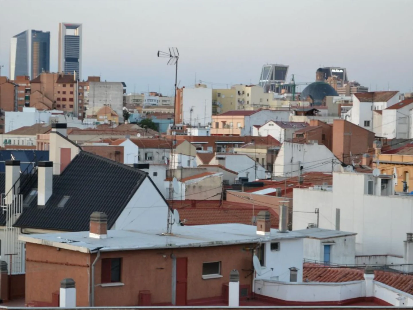 Piso en  Avenida de Pablo Iglesias 46 - Foto 3