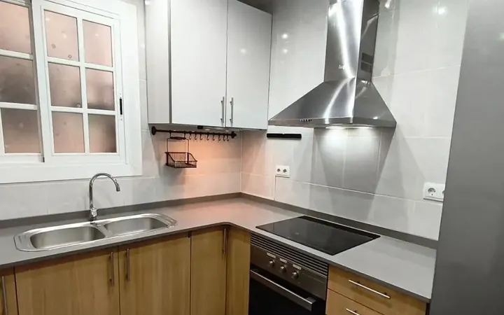 Apartamento en  Avinguda del Paral·lel 122 B - Foto 2