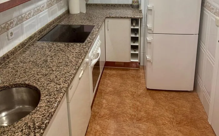 Piso en Calle de Villamanín, Lucero - Foto 17