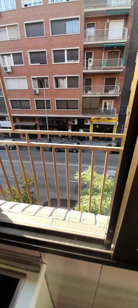 Piso en Calle de Clara del Rey, 5 - Foto 2