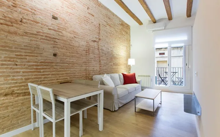 Estudio en Calle de Valldonzella, 46 - Foto 1