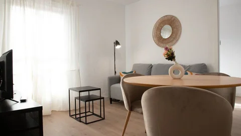 Piso en Barrio Palomeras sureste - Foto 1