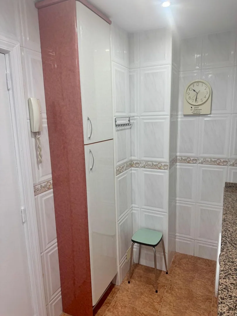 Piso en Calle de Villamanín, Lucero - Foto 15