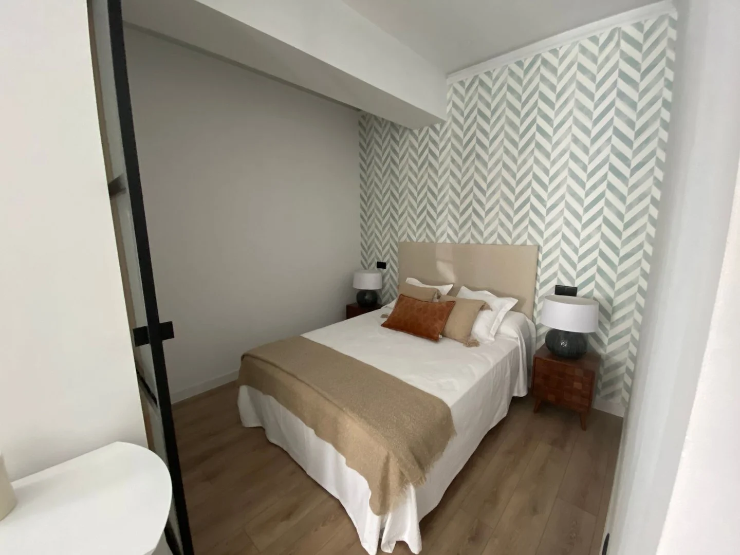 Estudio en calle de Fernán González, 79 - Foto 2