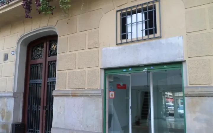 Local comercial en  Carrer de Bailèn - Foto 2