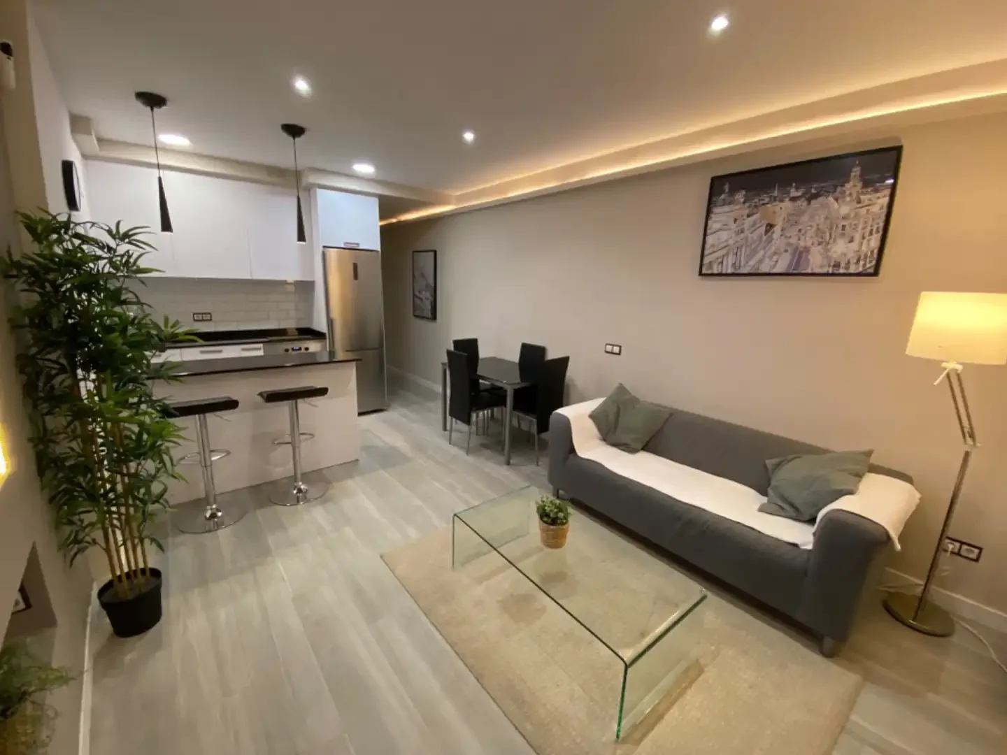 Apartamento en  Calle de la Constancia 44 - Foto 2
