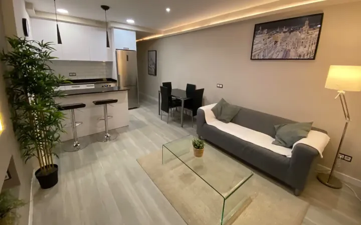 Apartamento en  Calle de la Constancia 44 - Foto 2
