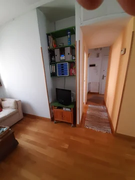 Piso en calle de María de Guzmán, 42 - Foto 4