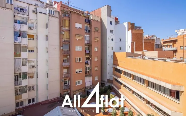 Piso en Calle de Bonsoms, Sants - Badal - Foto 9