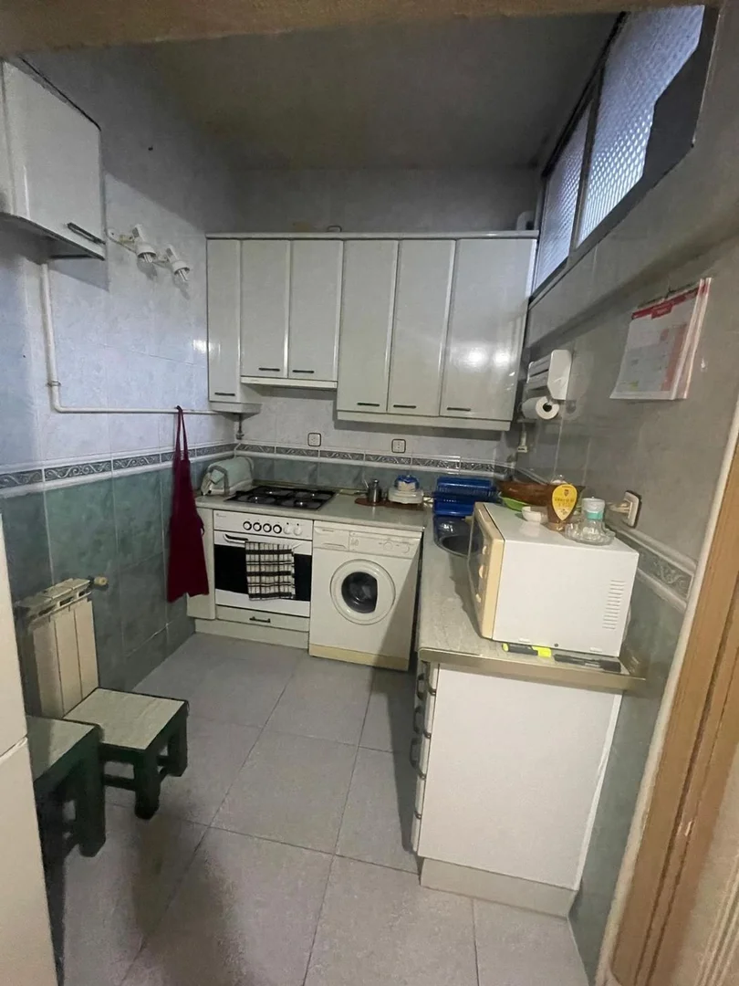 Chalet adosado en Calle de Membezar, 31 - Foto 4