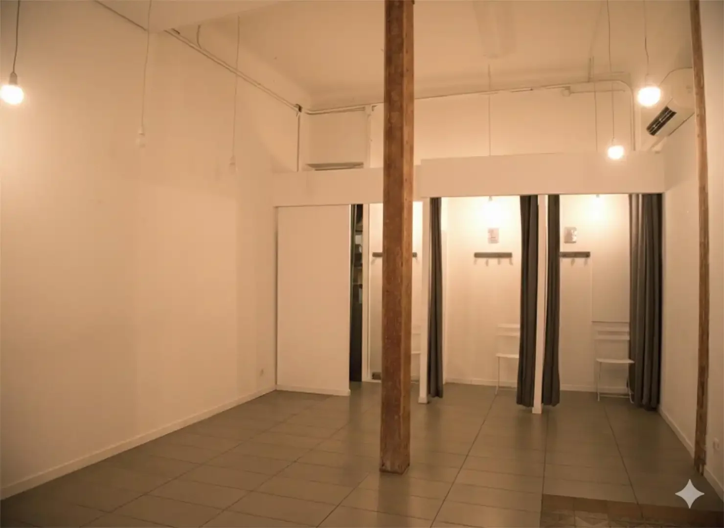 Local comercial en  Calle del León 17 - Foto 3