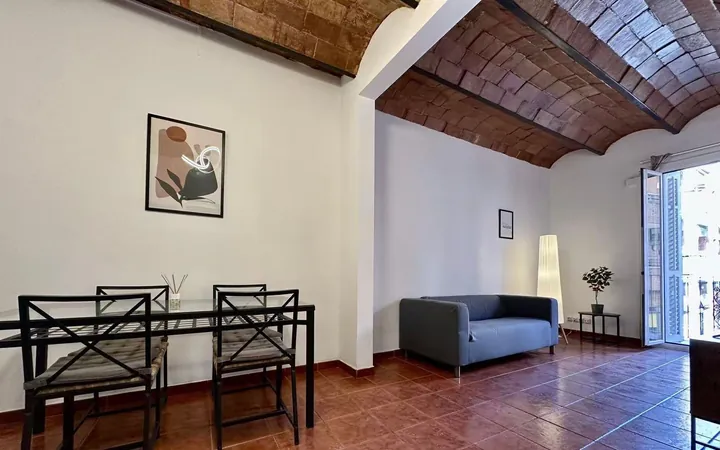 Piso en Calle de Béjar - Foto 1