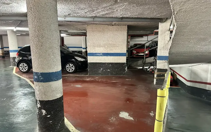 Garaje en  Carrer de l'Artesania 148 - Foto 2