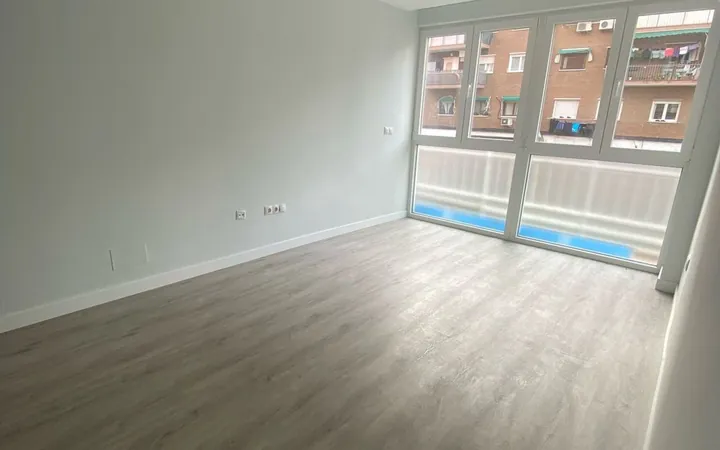 Piso en Aluche - Foto 1