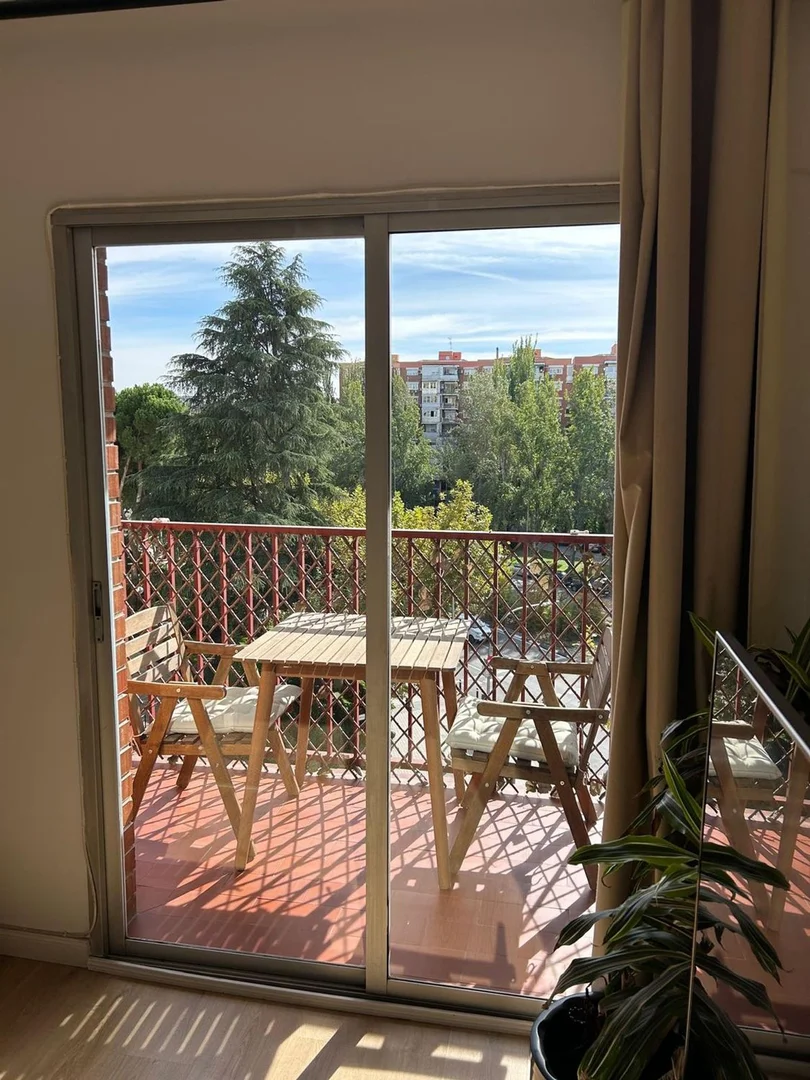 Piso en avenida del Doctor García Tapia, 137 - Foto 3