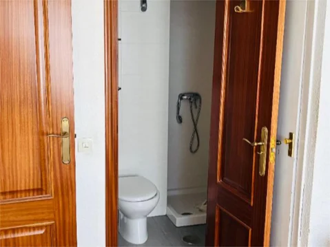 Piso en  Calle del Condado de Treviño 2 - Foto 46