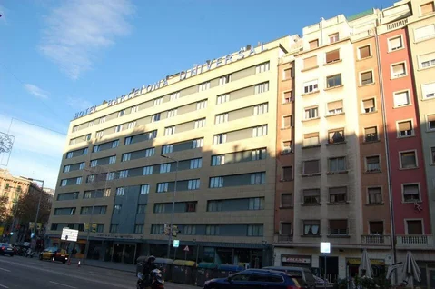 Alquiler de piso en Avenida del Paralelo, 74 - Foto 1