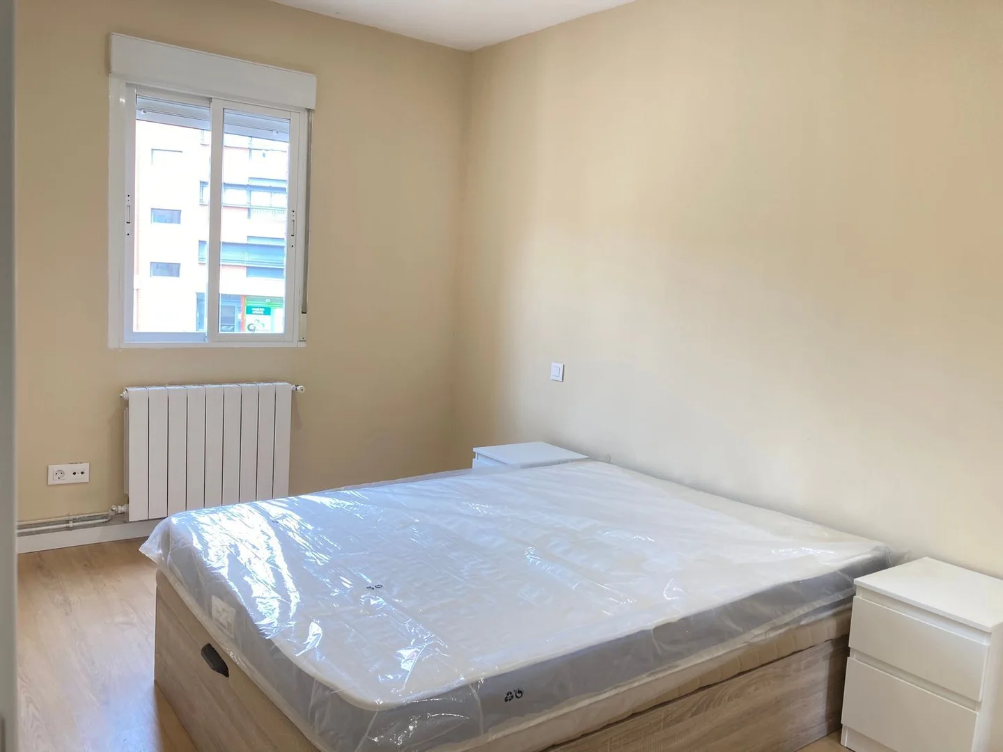 Piso en calle de Joaquín Turina, 17 - Foto 4