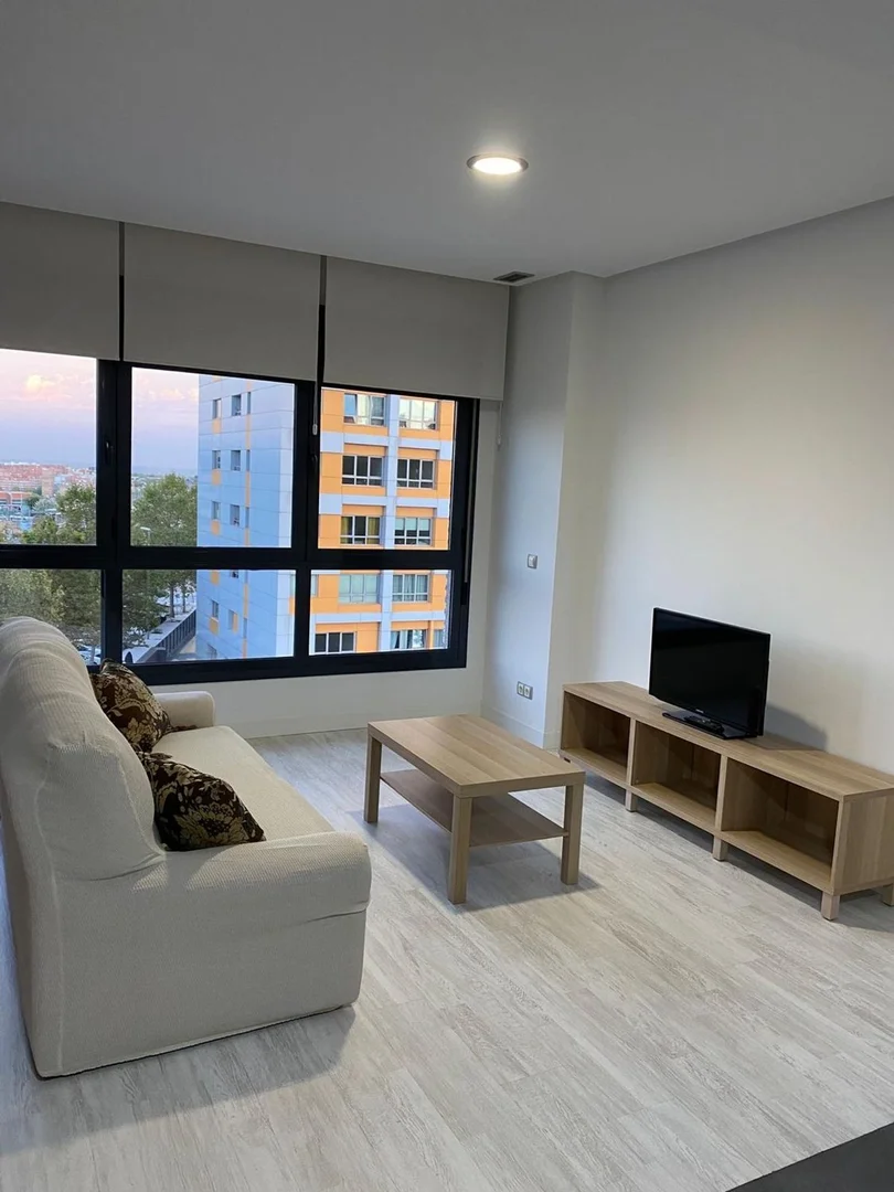 Estudio en calle de Dulce Chacón, 23 - Foto 2